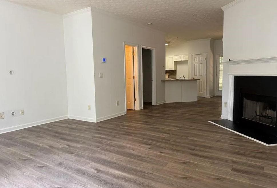 3 bedroom, 3 bathroom, 1,592 sq ft condominium for rent at 6016 Leeshire Trace, Tucker, GA 30084 for $1,999 a month — photo 3