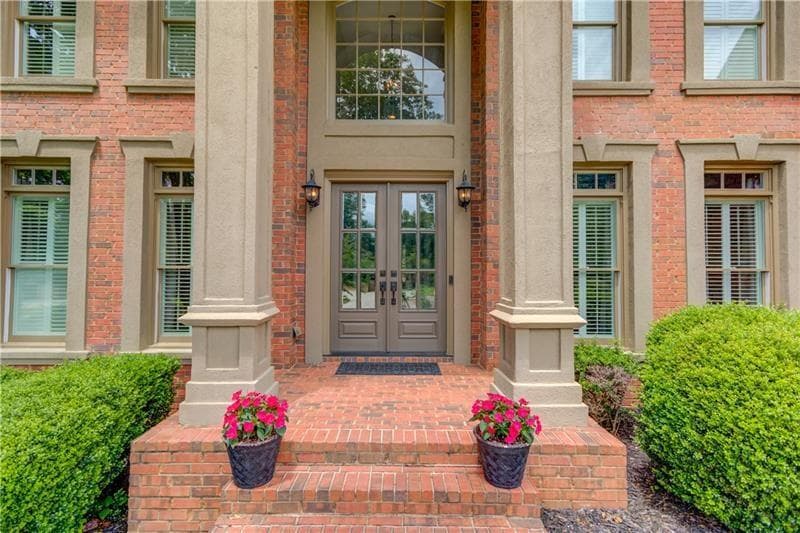 5 bedroom, 5 bathroom, 4,563 sq ft single family residence for sale at 1363 Riverview Run Lane, Suwanee, GA 30024 — photo 5