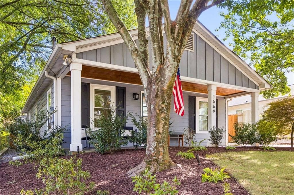 3 bedroom, 2 bathroom, 1,112 sq ft single family residence for sale at 1569 New Street, Atlanta, GA 30307 — photo 2