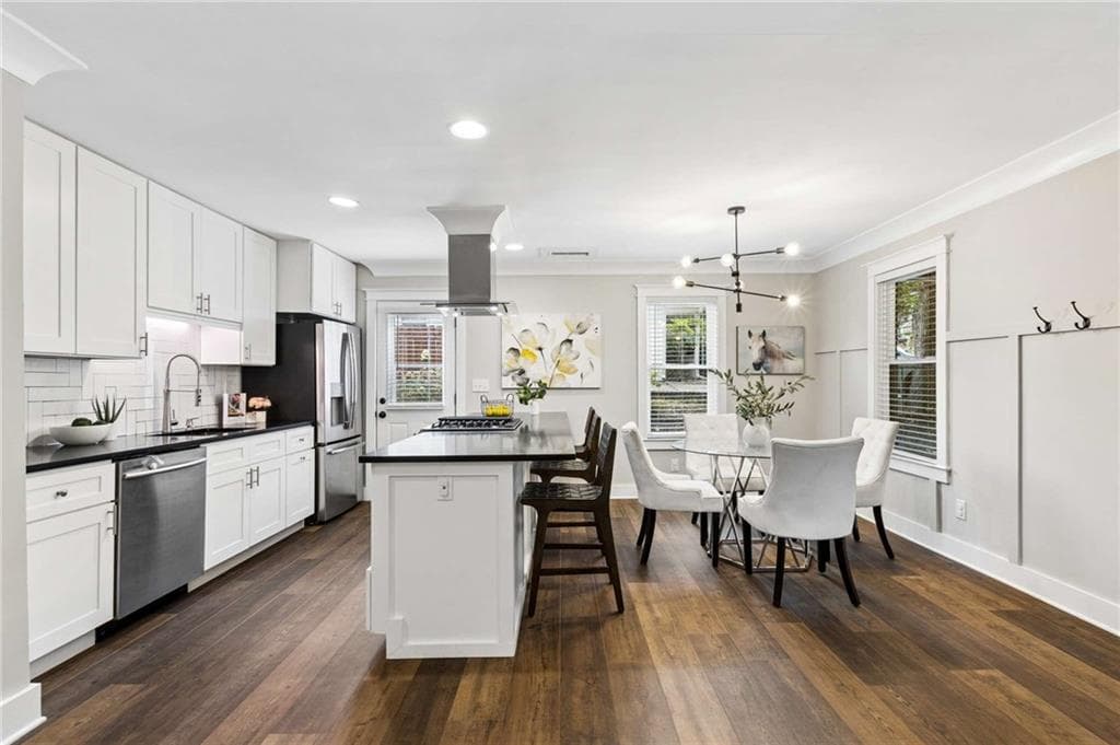 3 bedroom, 2 bathroom, 1,112 sq ft single family residence for sale at 1569 New Street, Atlanta, GA 30307 — photo 6