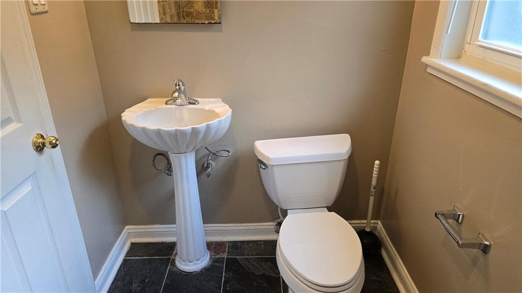 2 bedroom, 1 bathroom, 904 sq ft condominium for rent at 3668 Kingsboro Road 5, Atlanta, GA 30319 for $1,580 a month — photo 10