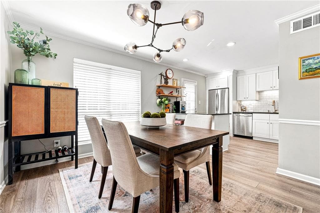 2 bedroom, 3 bathroom, 1,320 sq ft condominium under contract at 15 Scotland Place, Atlanta, GA 30318 — photo 6
