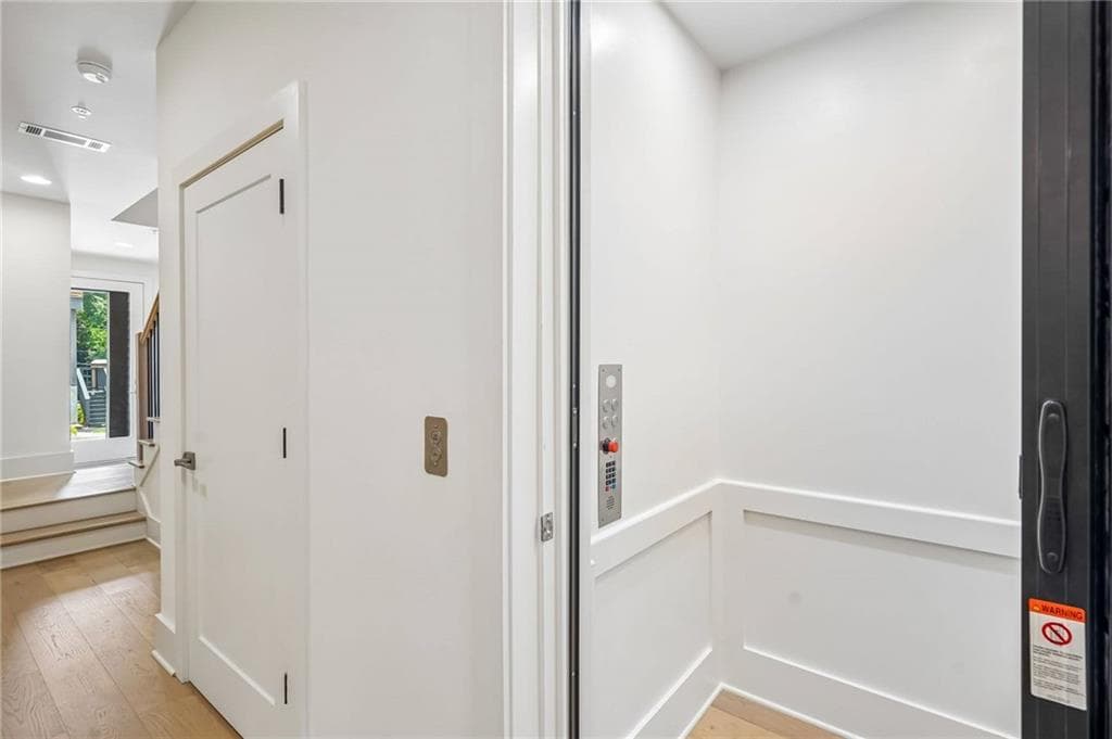 4 bedroom, 5 bathroom, 3,140 sq ft townhouse for sale at 428 Cedar Dust Drive, Decatur, GA 30030 — photo 9