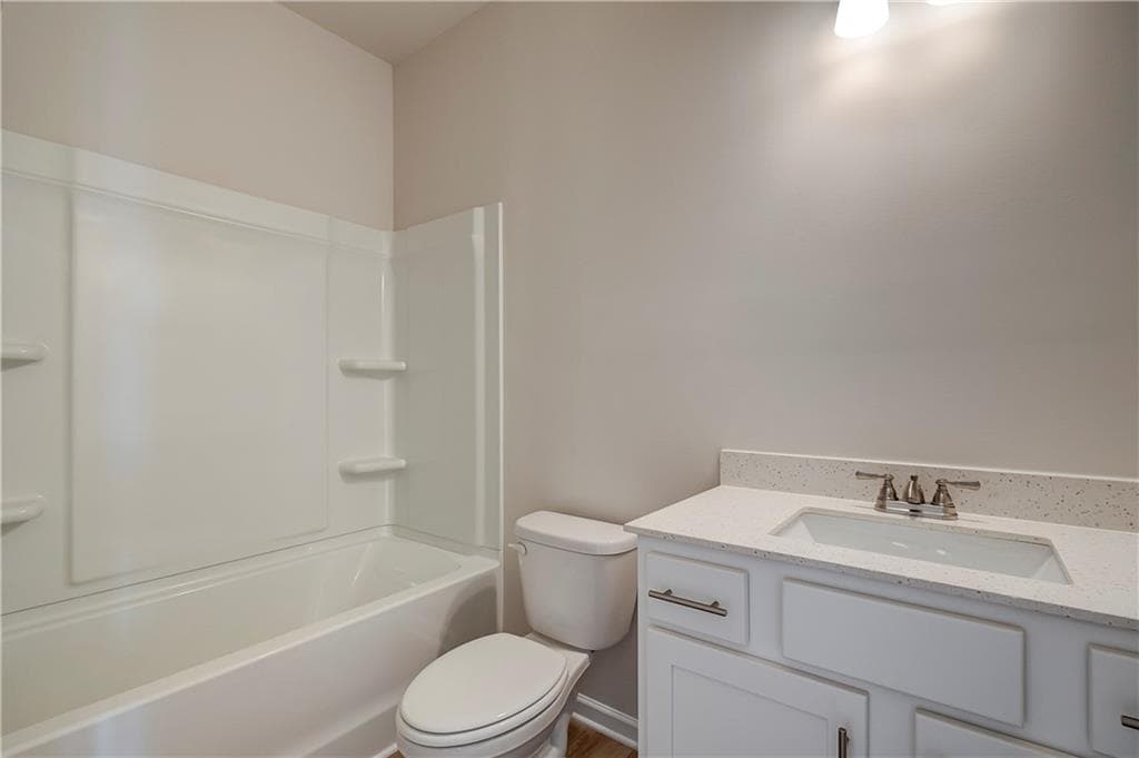 4 bedroom, 3 bathroom, 2,222 sq ft single family residence for sale at 646 Winding Rose Drive, Hoschton, GA 30548 — photo 8