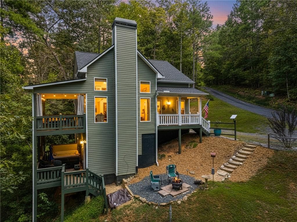 2 bedroom, 3 bathroom, 2,640 sq ft single family residence for sale at 1275 Marie Drive, Talking Rock, GA 30175 — photo 5