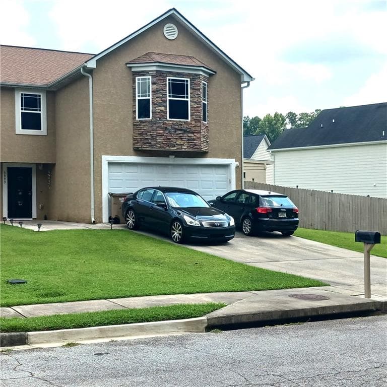 3 bedroom, 3 bathroom, 1,870 sq ft single family residence for sale at 3943 Alderwoods Drive, Jonesboro, GA 30236 — photo 3
