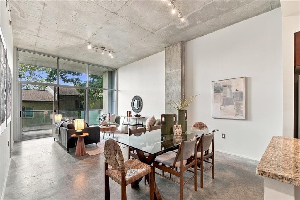 1 bedroom, 2 bathroom, 879 sq ft condominium for sale at 130 Arizona Avenue 105, Atlanta, GA 30307 — photo 3