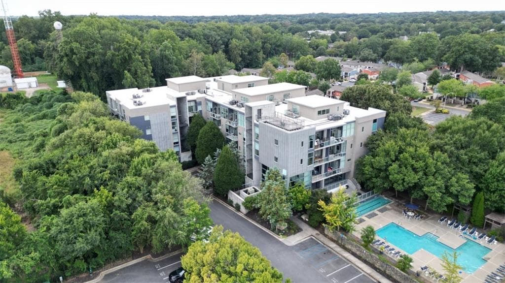 1 bedroom, 2 bathroom, 879 sq ft condominium for sale at 130 Arizona Avenue 105, Atlanta, GA 30307 — photo 7
