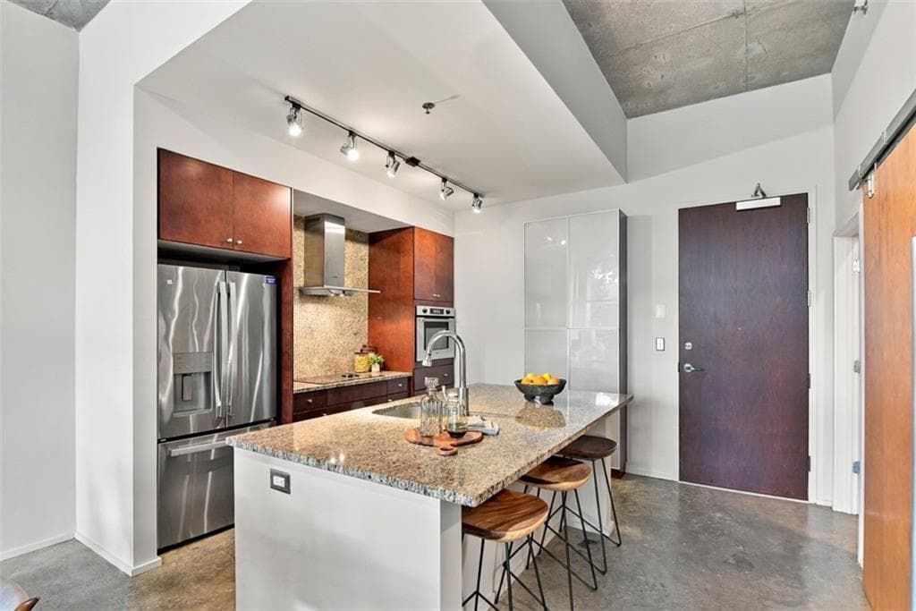 1 bedroom, 2 bathroom, 879 sq ft condominium for sale at 130 Arizona Avenue 105, Atlanta, GA 30307 — photo 9