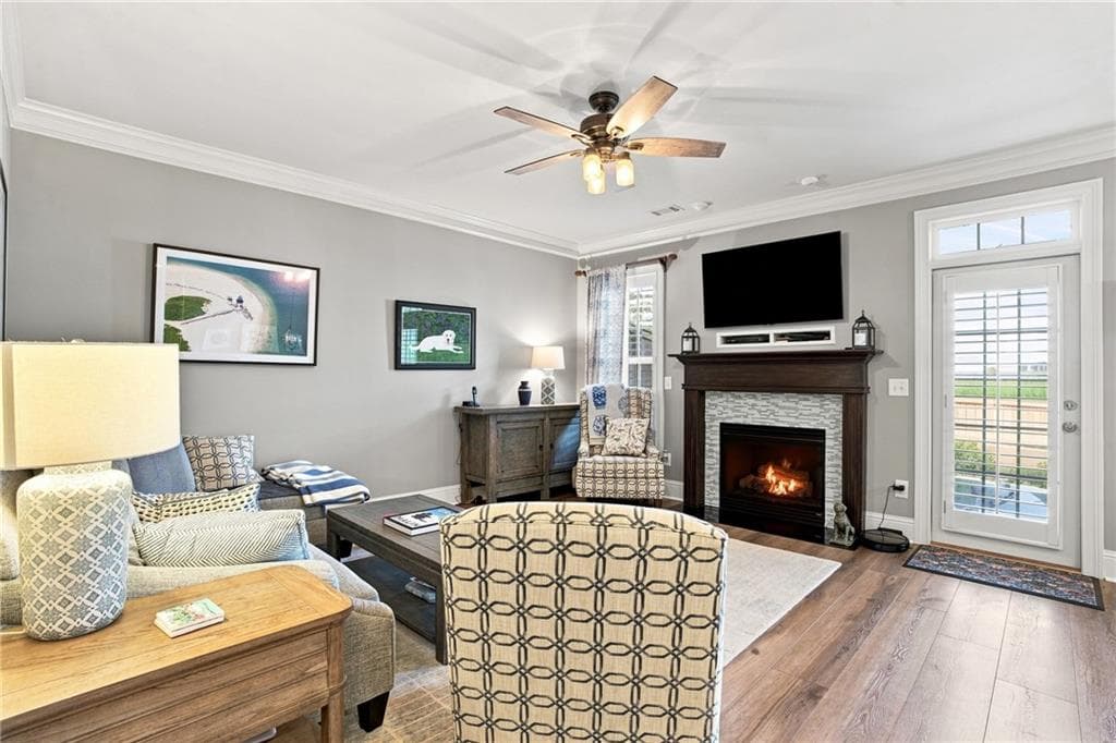 3 bedroom, 3 bathroom, 2,178 sq ft townhouse under contract at 10289 Midway Avenue, Johns Creek, GA 30022 — photo 4