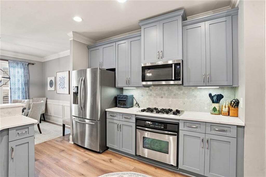 3 bedroom, 3 bathroom, 2,178 sq ft townhouse under contract at 10289 Midway Avenue, Johns Creek, GA 30022 — photo 9