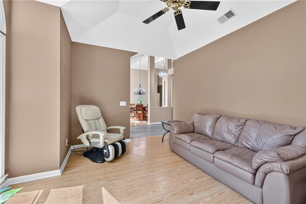 3 bedroom, 3 bathroom, 2,087 sq ft single family residence under contract at 290 Deer Cliff Cove, Lawrenceville, GA 30043 — photo 8