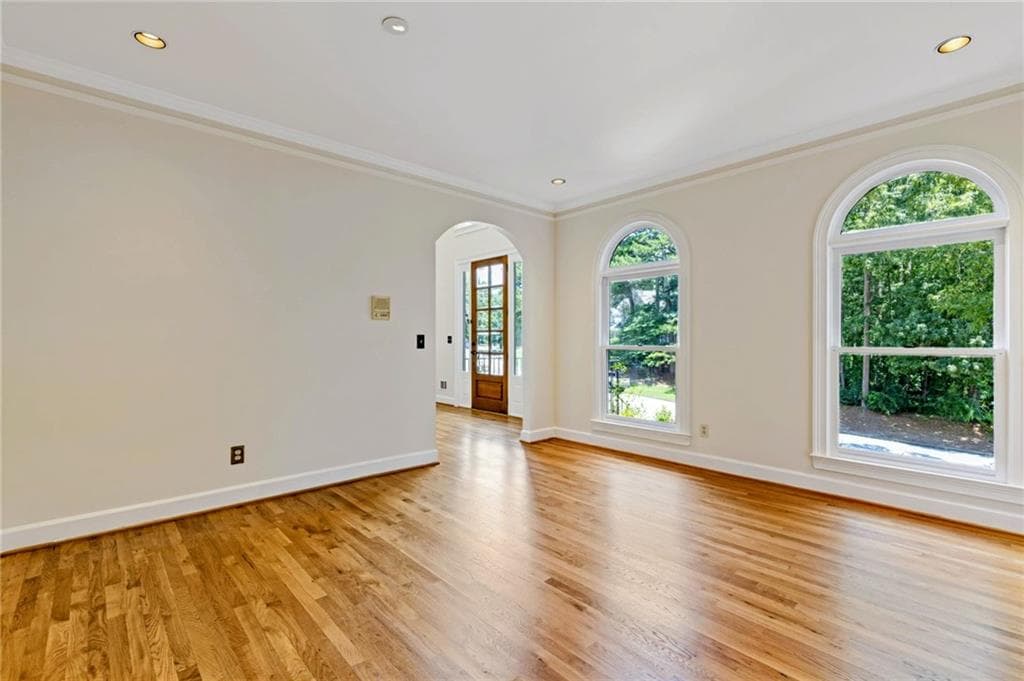 4 bedroom, 4 bathroom, 4,801 sq ft single family residence for sale at 1580 Winding Creek Circle, Snellville, GA 30078 — photo 6