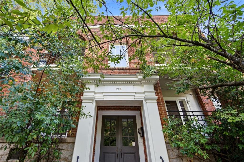 1 bedroom, 1 bathroom, 610 sq ft condominium for sale at 798 Frederica Street 1, Atlanta, GA 30306