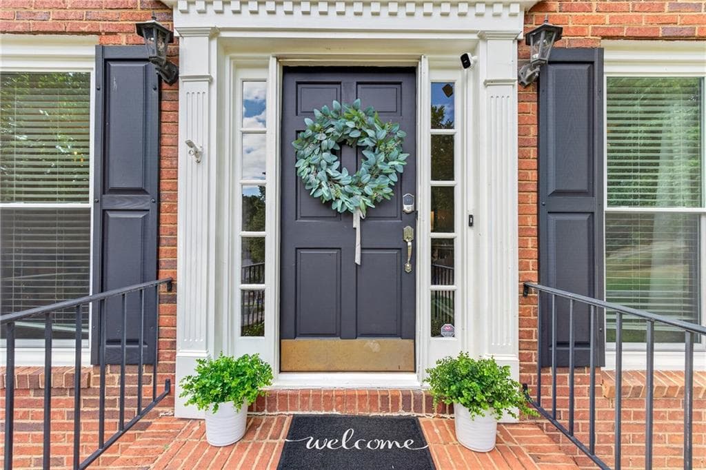 3 bedroom, 3 bathroom, 2,272 sq ft single family residence for sale at 1803 Milford Way, Marietta, GA 30008 — photo 9