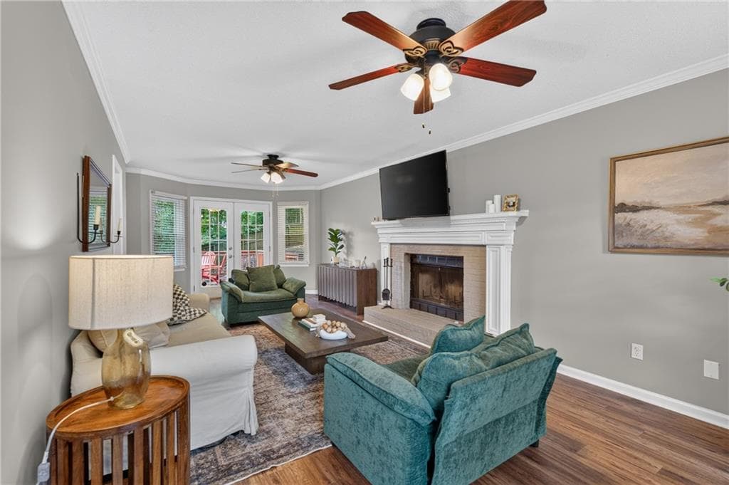 3 bedroom, 3 bathroom, 2,272 sq ft single family residence for sale at 1803 Milford Way, Marietta, GA 30008 — photo 3