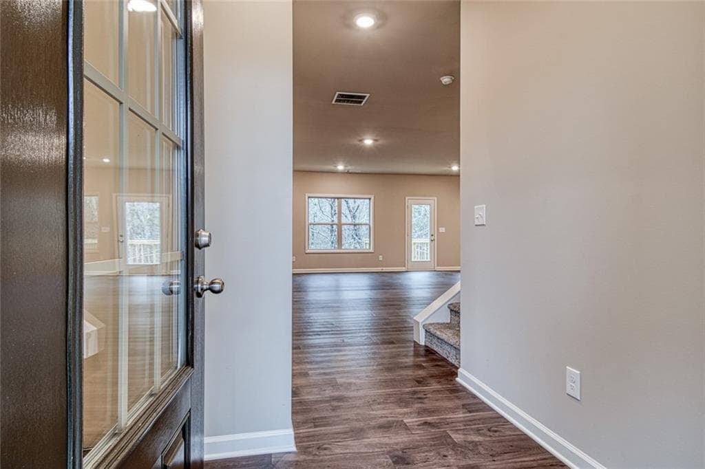4 bedroom, 3 bathroom, 2,250 sq ft single family residence for sale at 68 Avian Way, Auburn, GA 30011 — photo 4