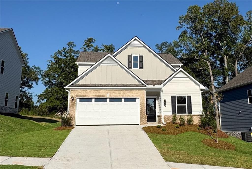 3 bedroom, 3 bathroom, 2,231 sq ft single family residence for sale at 8053 Haven Springs Trace, Douglasville, GA 30134