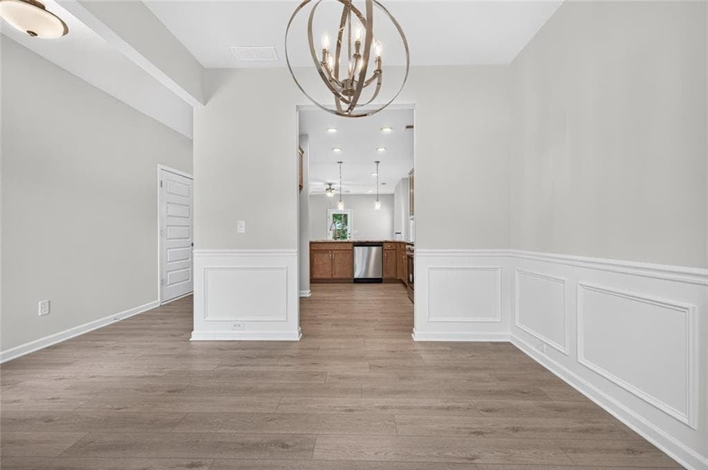 3 bedroom, 3 bathroom, 2,231 sq ft single family residence for sale at 8053 Haven Springs Trace, Douglasville, GA 30134 — photo 5