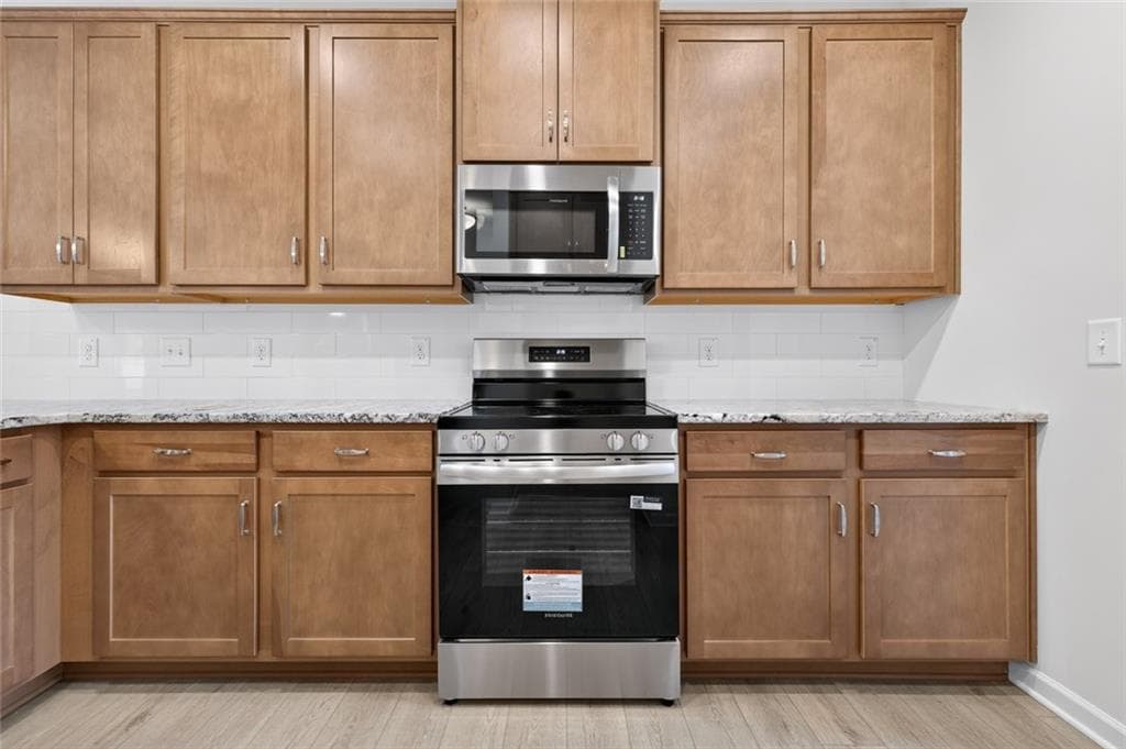 3 bedroom, 3 bathroom, 2,231 sq ft single family residence for sale at 8053 Haven Springs Trace, Douglasville, GA 30134 — photo 10