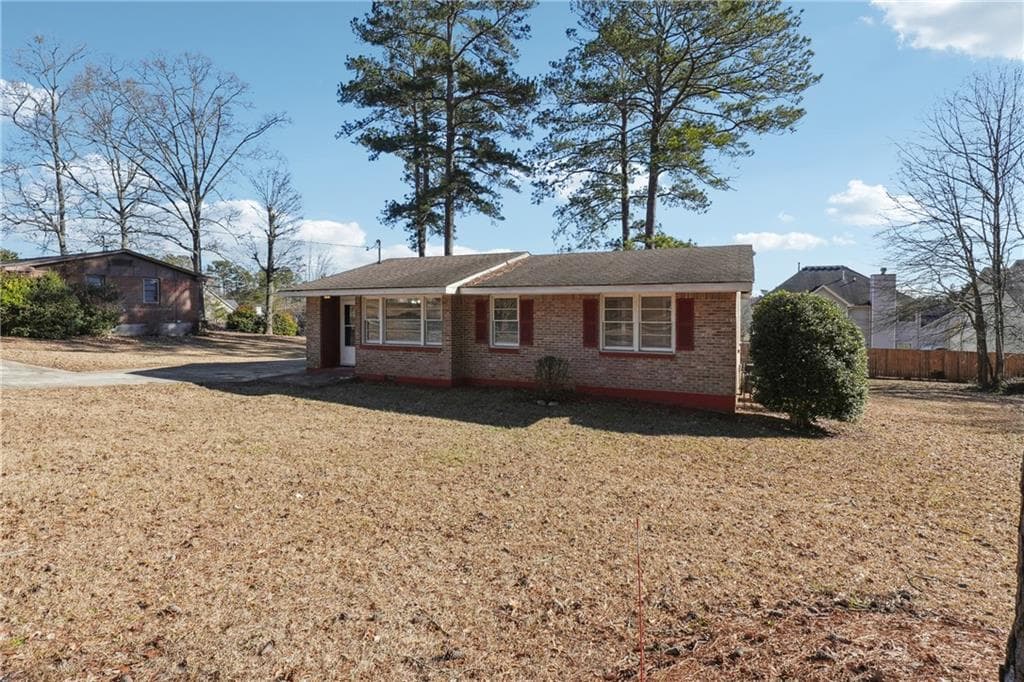 3 bedroom, 1 bathroom, 1,174 sq ft single family residence for sale at 8554 Taylor Road, Riverdale, GA 30274 — photo 3