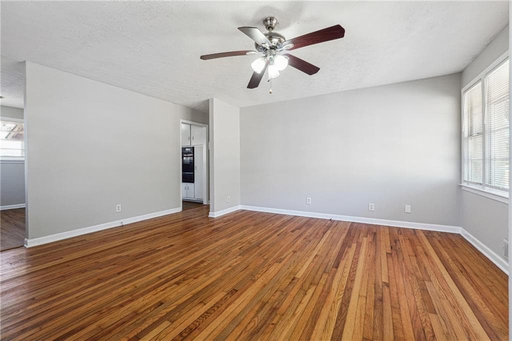 3 bedroom, 1 bathroom, 1,174 sq ft single family residence for sale at 8554 Taylor Road, Riverdale, GA 30274 — photo 5