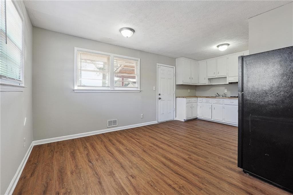 3 bedroom, 1 bathroom, 1,174 sq ft single family residence for sale at 8554 Taylor Road, Riverdale, GA 30274 — photo 8