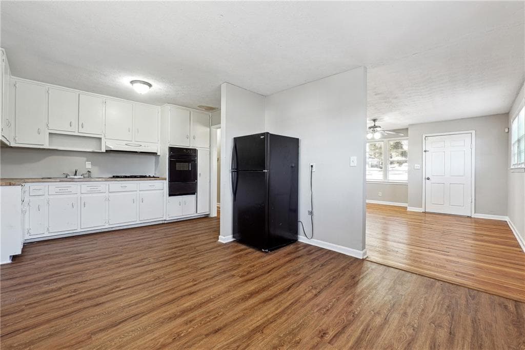 3 bedroom, 1 bathroom, 1,174 sq ft single family residence for sale at 8554 Taylor Road, Riverdale, GA 30274 — photo 9