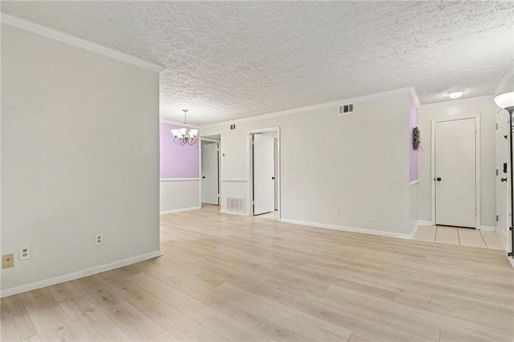1 bedroom, 1 bathroom, 841 sq ft condominium for rent at 5159 Roswell Road 9, Sandy Springs, GA 30342 for $1,400 a month — photo 6