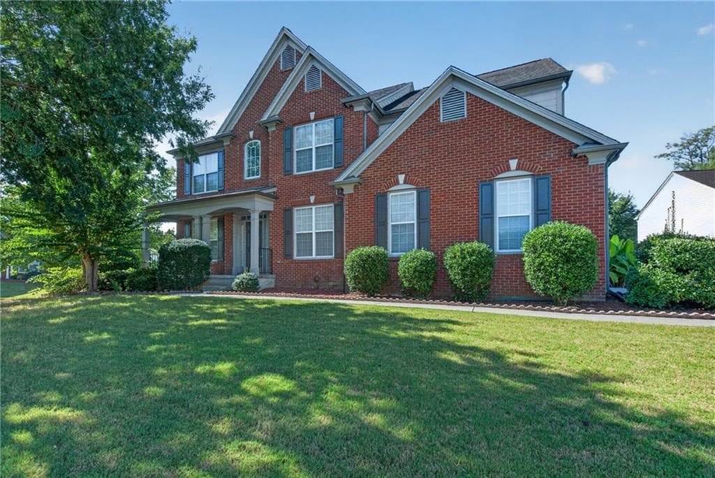 5 bedroom, 4 bathroom, 3,700 sq ft single family residence for rent at 225 Thamesmar Lane, Johns Creek, GA 30024 for $3,500 a month — photo 2