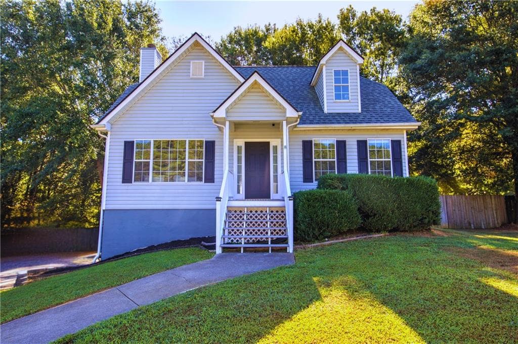 3 bedroom, 2 bathroom, 1,840 sq ft single family residence under contract at 23 Glenmore Drive, Kingston, GA 30145