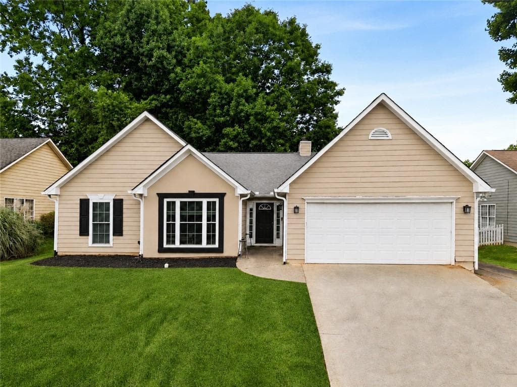 4 bedroom, 2 bathroom, 2,284 sq ft single family residence for sale at 255 Paris Drive, Lawrenceville, GA 30043