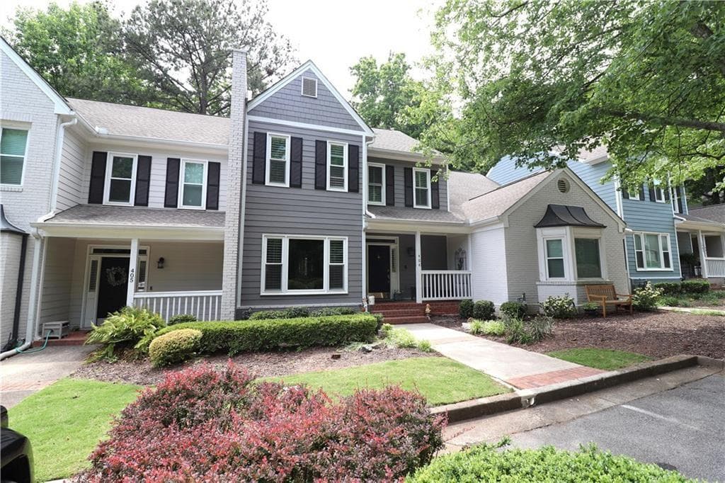 2 bedroom, 3 bathroom, 2,550 sq ft condominium under contract at 404 Bridle Path, Marietta, GA 30068