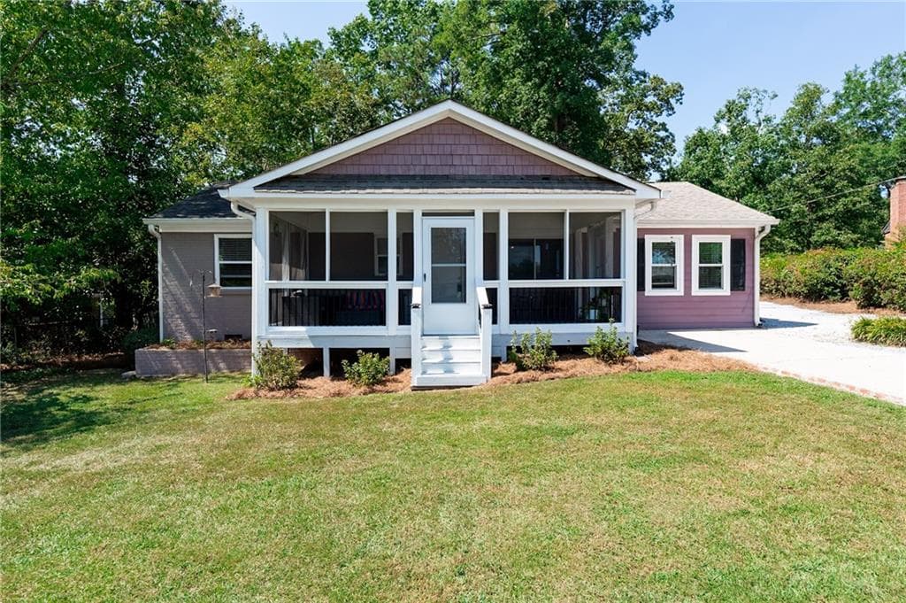 3 bedroom, 1 bathroom, 1,000 sq ft single family residence for sale at 2890 Sherwood Road, Smyrna, GA 30082 — photo 3