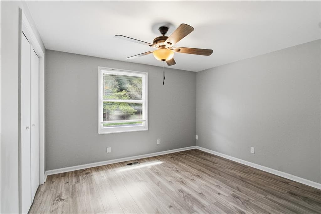 4 bedroom, 2 bathroom, 1,718 sq ft single family residence for sale at 3724 Bramblevine Circle, Lithonia, GA 30038 — photo 3