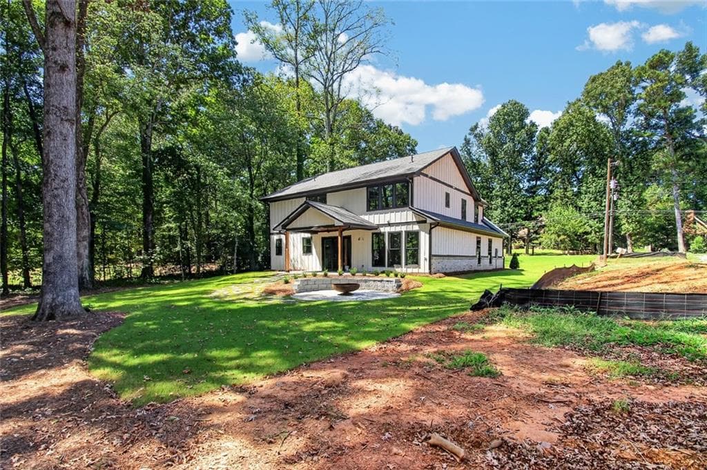 4 bedroom, 5 bathroom, 4,900 sq ft single family residence for sale at 5578 Lilburn Stone Mountain Road, Stone Mountain, GA 30087 — photo 9