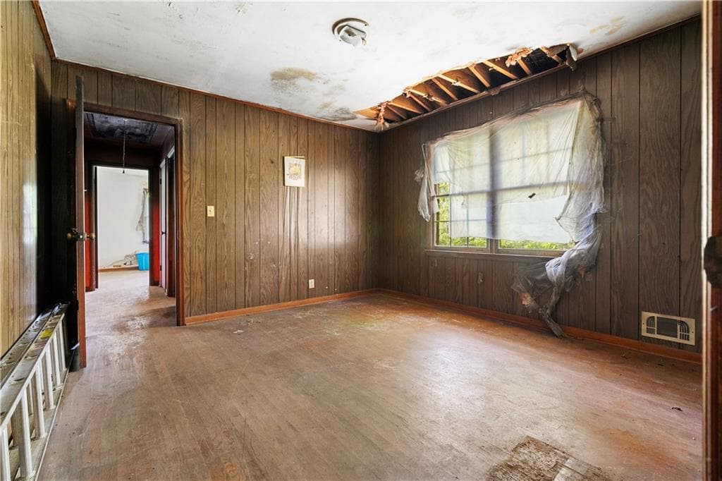3 bedroom, 1 bathroom, 1,190 sq ft single family residence under contract at 4449 Lincoln Jones Road, Ellenwood, GA 30294 — photo 10