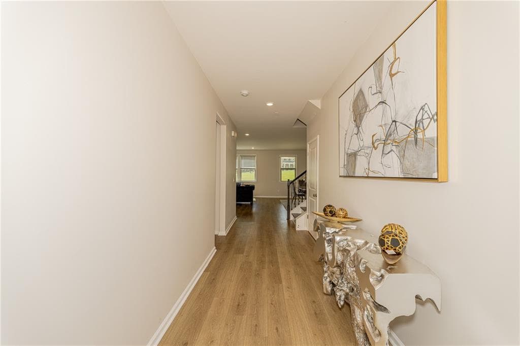 5 bedroom, 5 bathroom, 3,370 sq ft single family residence for sale at 1820 Wellston Drive, Lawrenceville, GA 30043 — photo 4