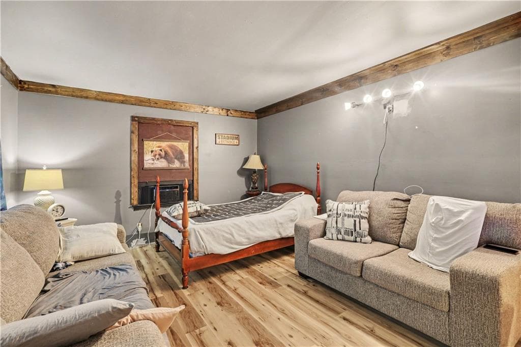 3 bedroom, 1 bathroom, 1,037 sq ft single family residence under contract at 719 Sherwood Drive, Griffin, GA 30224 — photo 3