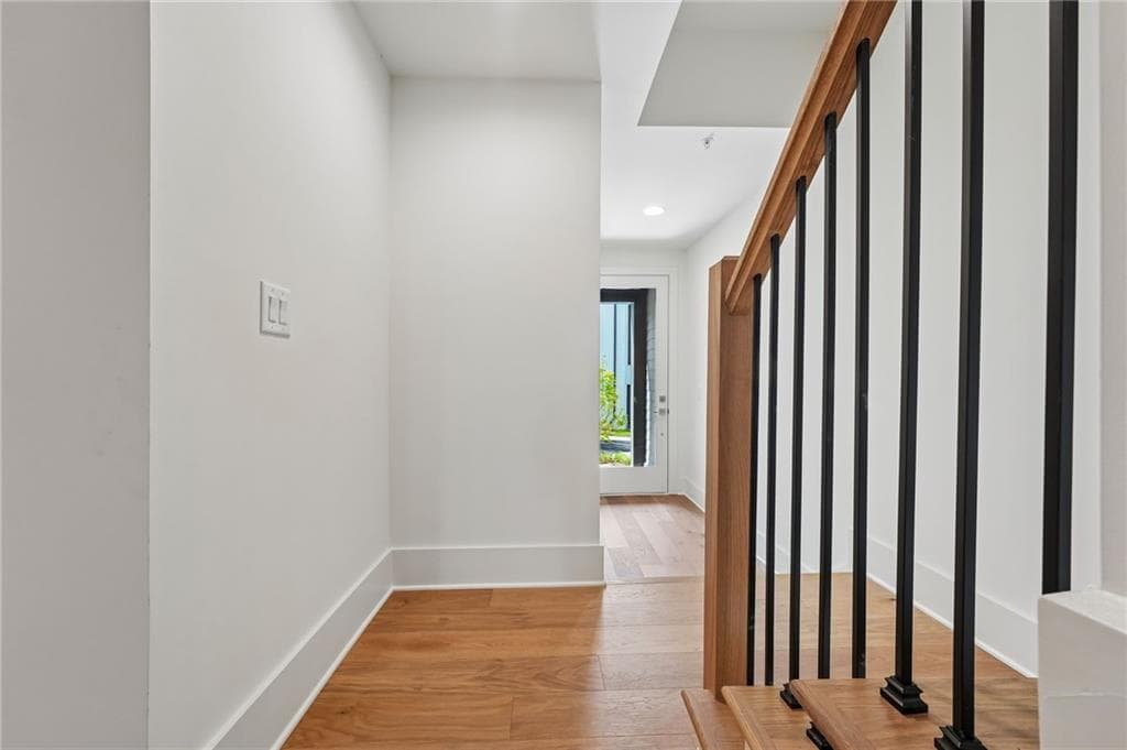 4 bedroom, 5 bathroom, 3,140 sq ft townhouse for sale at 422 Cedar Dust Drive, Decatur, GA 30030 — photo 5