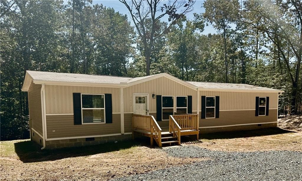4 bedroom, 2 bathroom, 1,680 sq ft single family residence for sale at 7463 Yukon Road, Talking Rock, GA 30175 — photo 2