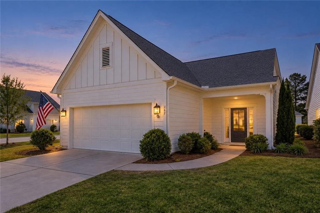 2 bedroom, 3 bathroom, 1,742 sq ft single family residence for sale at 167 Mountain Boulevard, Jasper, GA 30143