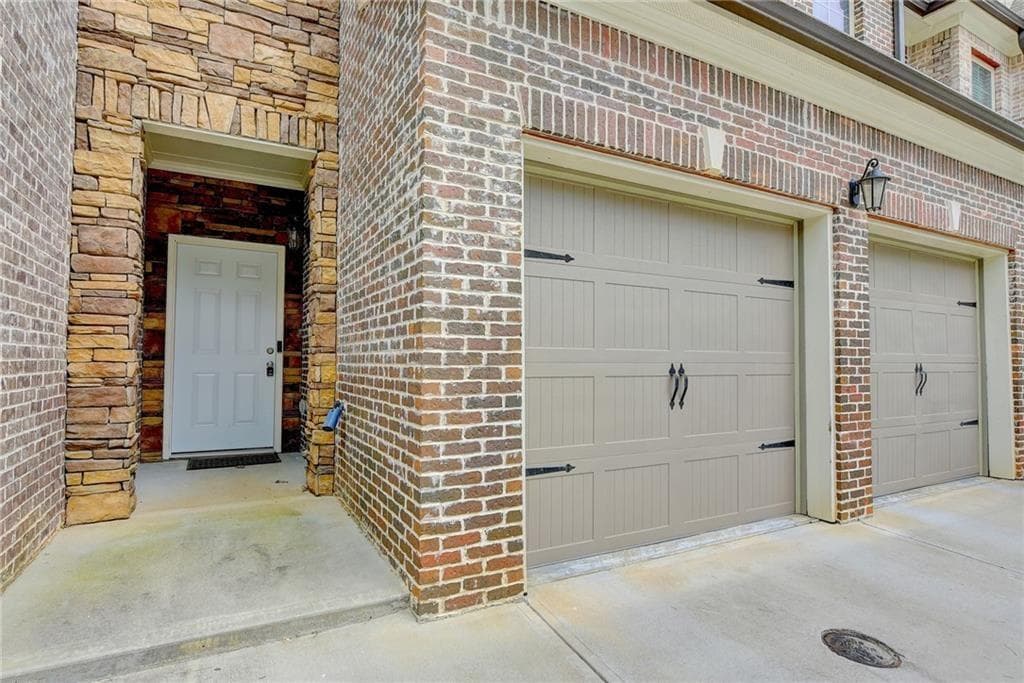 3 bedroom, 3 bathroom, 2,100 sq ft townhouse for rent at 5605 Bright Cross Way, Suwanee, GA 30024 for $2,500 a month — photo 5