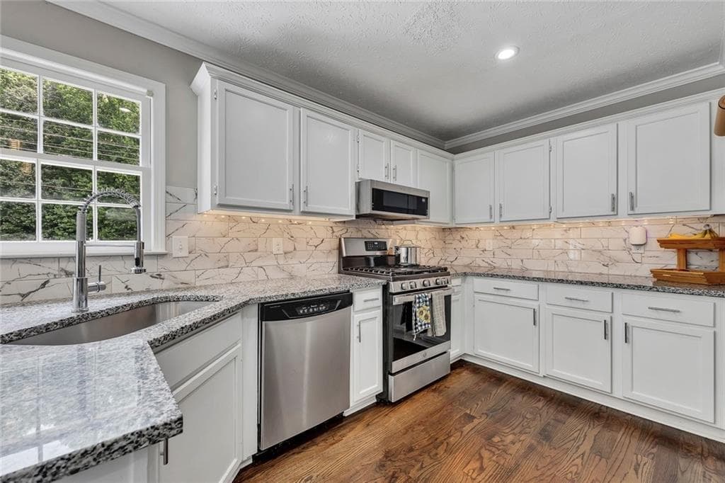 3 bedroom, 2 bathroom, 1,852 sq ft single family residence for sale at 3622 Winding Trail Dr Drive, Douglasville, GA 30135 — photo 5