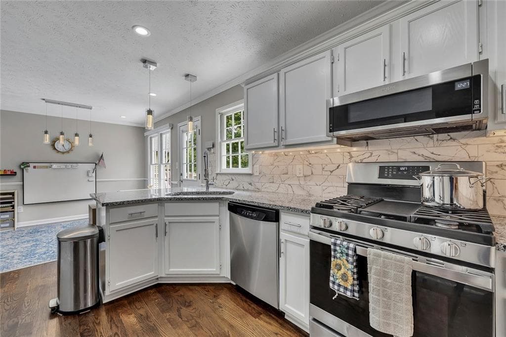 3 bedroom, 2 bathroom, 1,852 sq ft single family residence for sale at 3622 Winding Trail Dr Drive, Douglasville, GA 30135 — photo 10