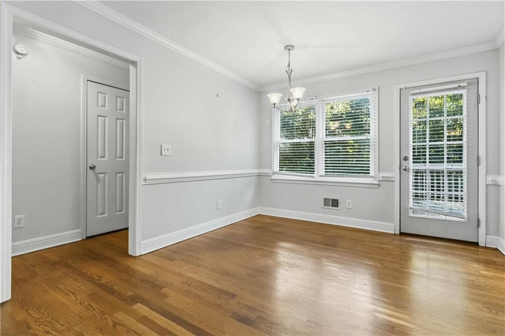4 bedroom, 4 bathroom, 2,618 sq ft single family residence for sale at 3014 Spring Court, Loganville, GA 30052 — photo 6