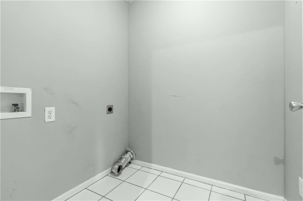 4 bedroom, 4 bathroom, 2,618 sq ft single family residence for sale at 3014 Spring Court, Loganville, GA 30052 — photo 8