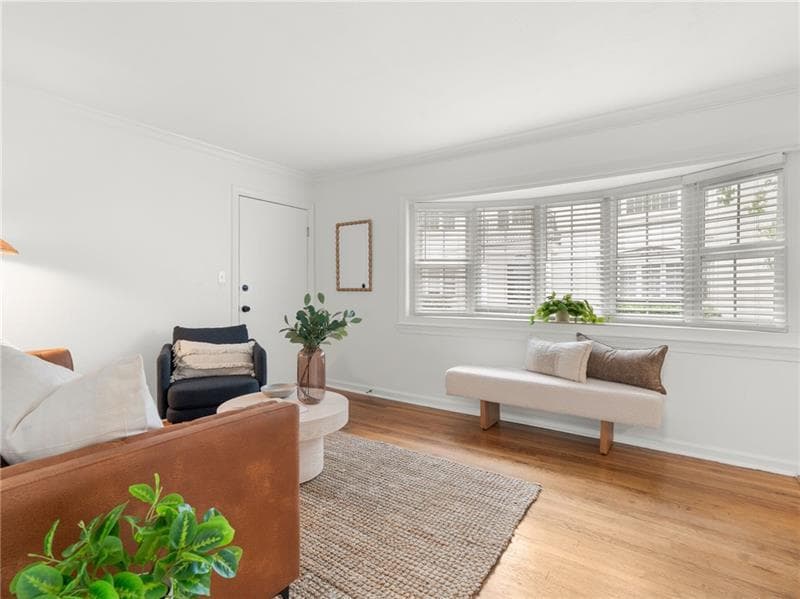 2 bedroom, 1 bathroom, 723 sq ft condominium under contract at 841 Frederica Street 22, Atlanta, GA 30306 — photo 2