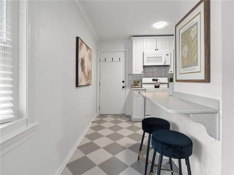 2 bedroom, 1 bathroom, 723 sq ft condominium under contract at 841 Frederica Street 22, Atlanta, GA 30306 — photo 5