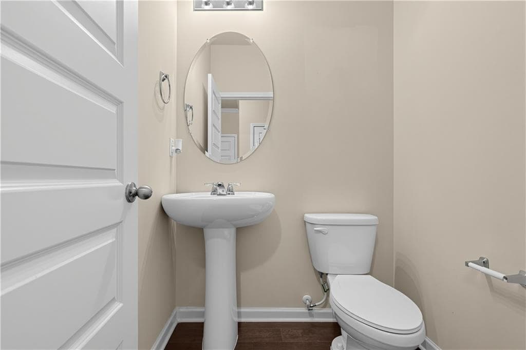 4 bedroom, 4 bathroom, 2,852 sq ft single family residence for sale at 3557 Parkside View Boulevard, Dacula, GA 30019 — photo 4